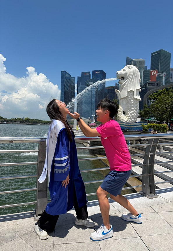 Merlion graduation