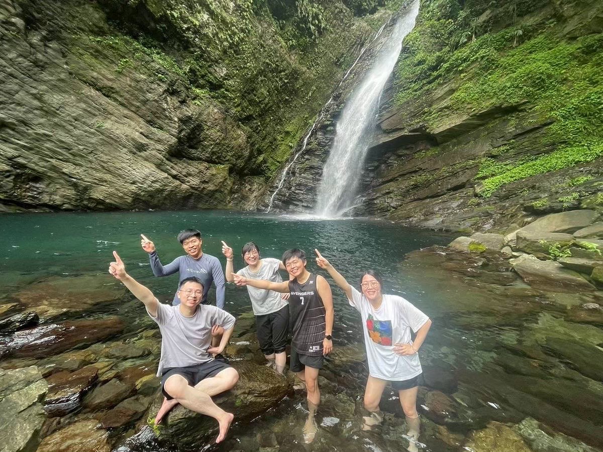 Waterfall team adventure