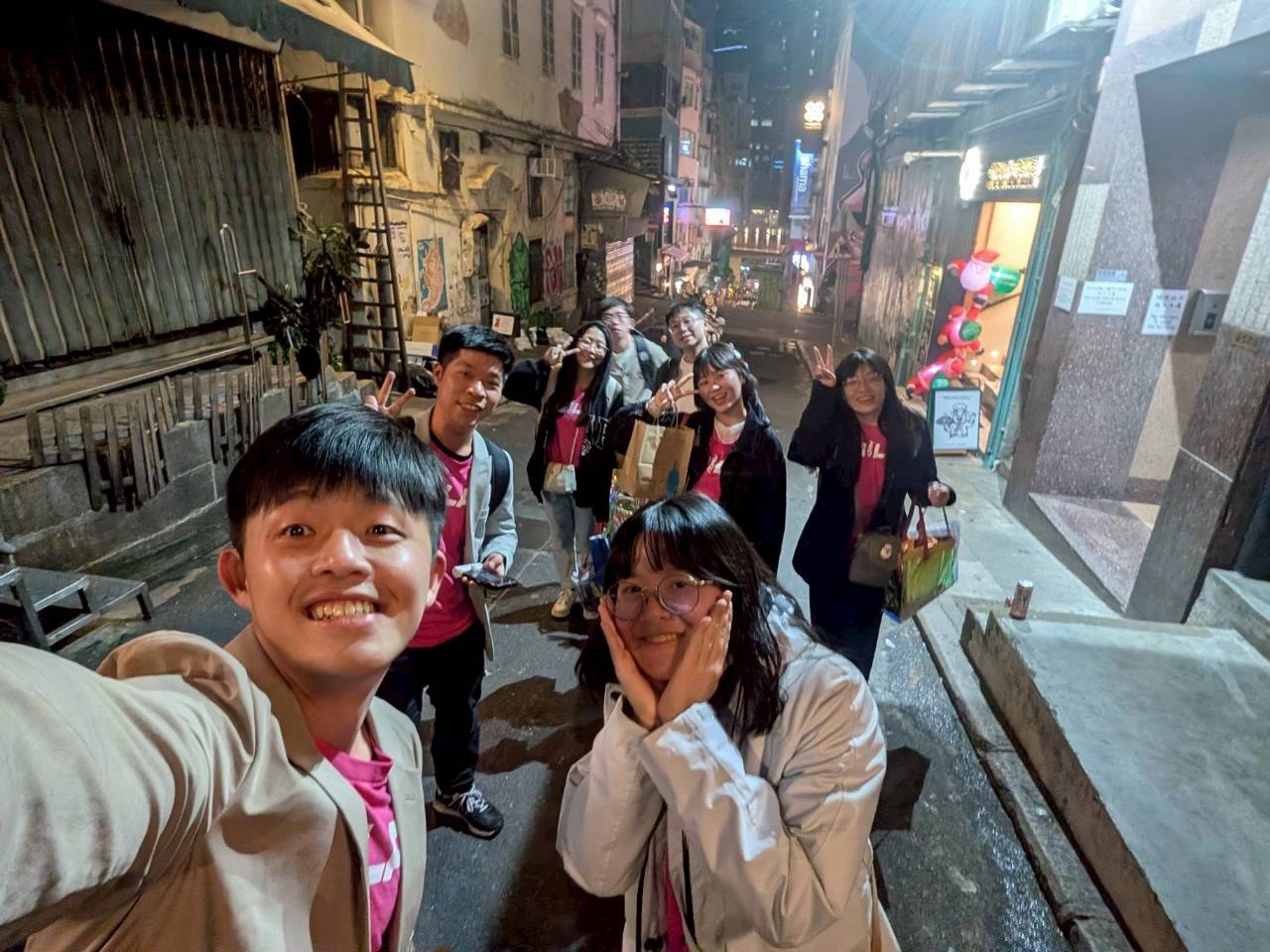 HK night walk